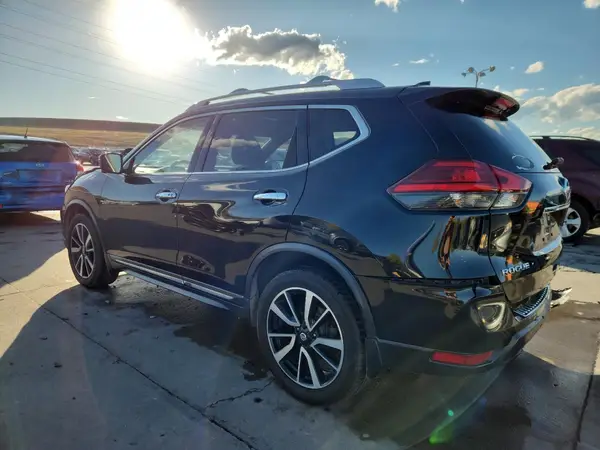 JN8AT2MV6HW027388 2017 NISSAN ROGUE - Image 2
