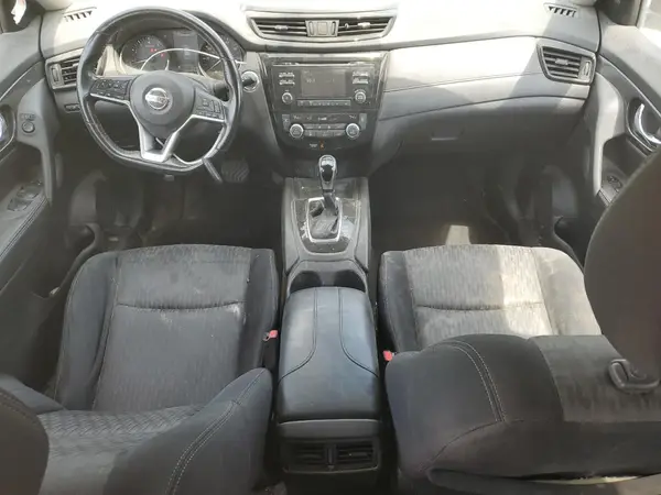 JN8AT2MV6HW027617 2017 NISSAN ROGUE - Image 8