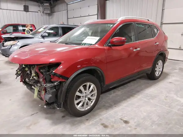 JN8AT2MV6HW250935 2017 NISSAN ROGUE - Image 2