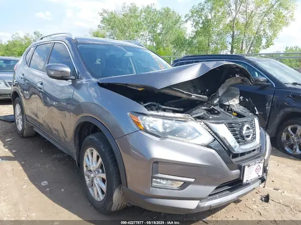 JN8AT2MV6HW251714 2017 NISSAN ROGUE - Image 1
