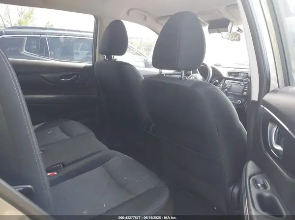 JN8AT2MV6HW251714 2017 NISSAN ROGUE - Image 8