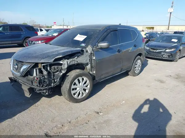 JN8AT2MV6HW253690 2017 NISSAN ROGUE - Image 2