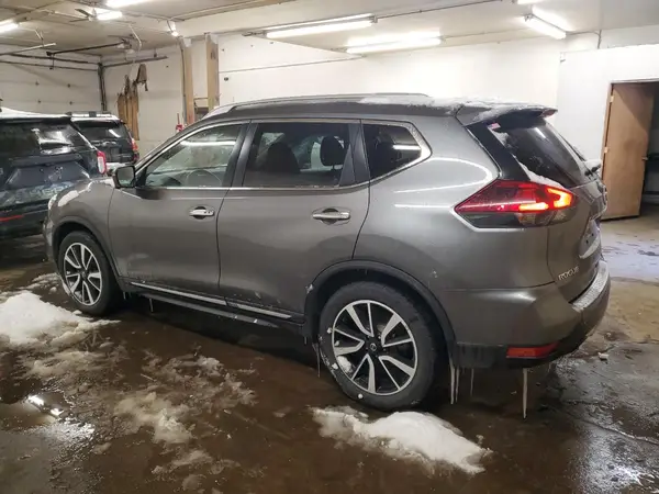 JN8AT2MV6HW255522 2017 NISSAN ROGUE - Image 2