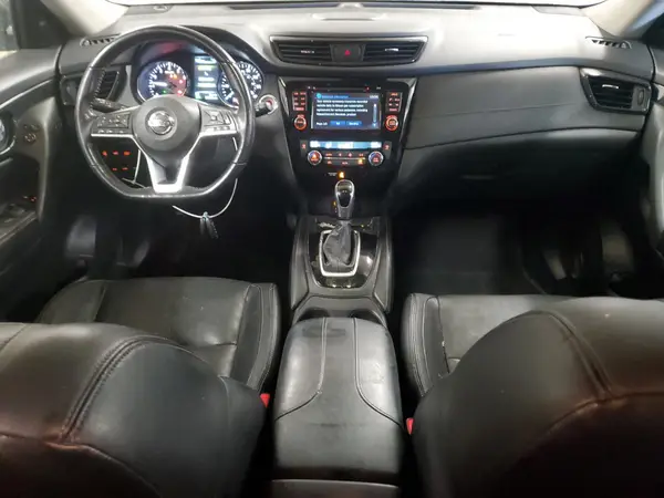 JN8AT2MV6HW255522 2017 NISSAN ROGUE - Image 8
