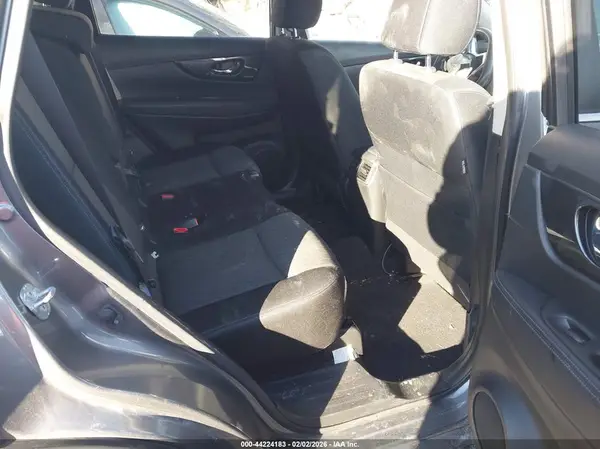 JN8AT2MV6HW258842 2017 NISSAN ROGUE - Image 8