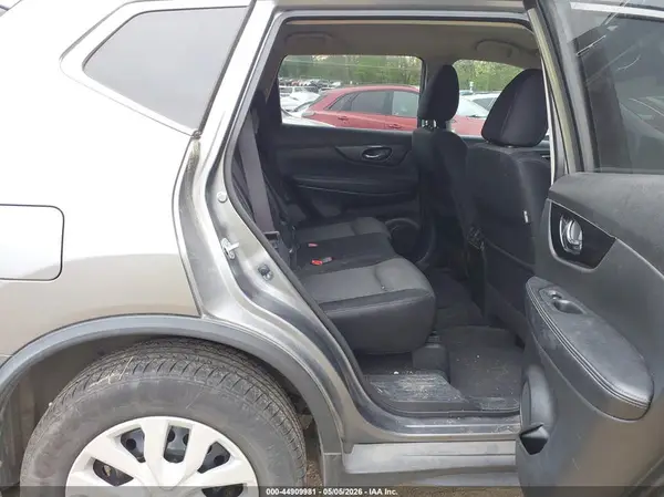 JN8AT2MV6HW259179 2017 NISSAN ROGUE - Image 8