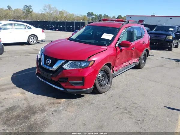 JN8AT2MV6HW260932 2017 NISSAN ROGUE - Image 2