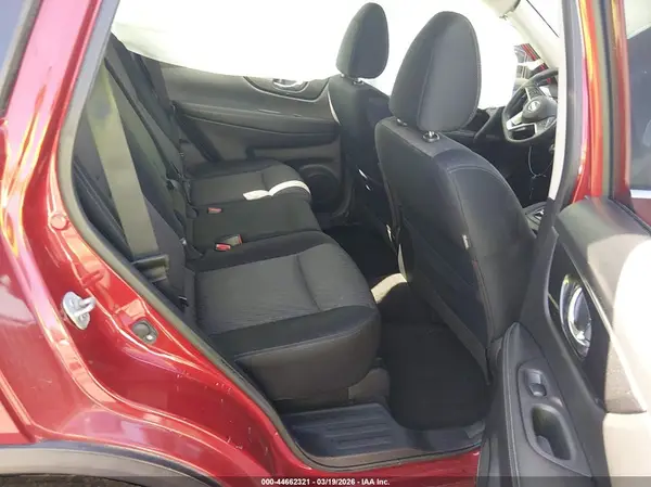 JN8AT2MV6HW260932 2017 NISSAN ROGUE - Image 8