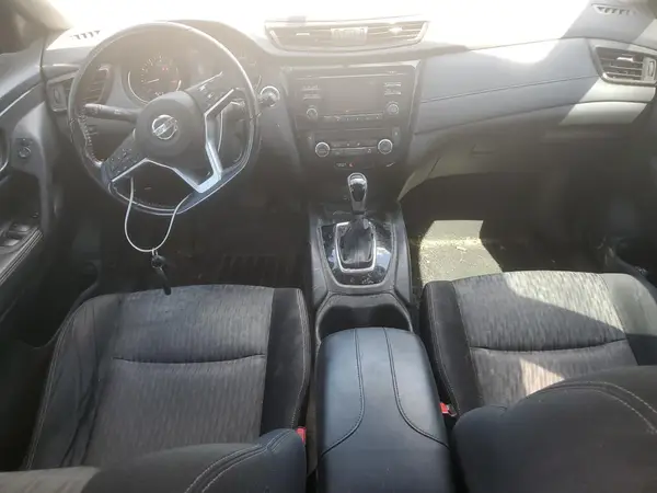 JN8AT2MV6HW264785 2017 NISSAN ROGUE - Image 8