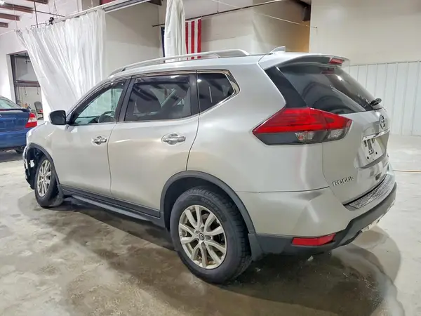 JN8AT2MV6HW265841 2017 NISSAN ROGUE - Image 2