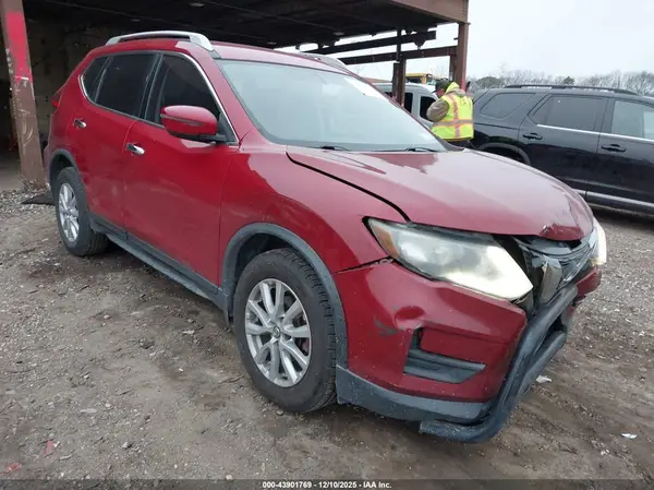 JN8AT2MV6HW266262 2017 NISSAN ROGUE - Image 1