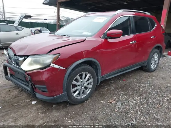 JN8AT2MV6HW266262 2017 NISSAN ROGUE - Image 2