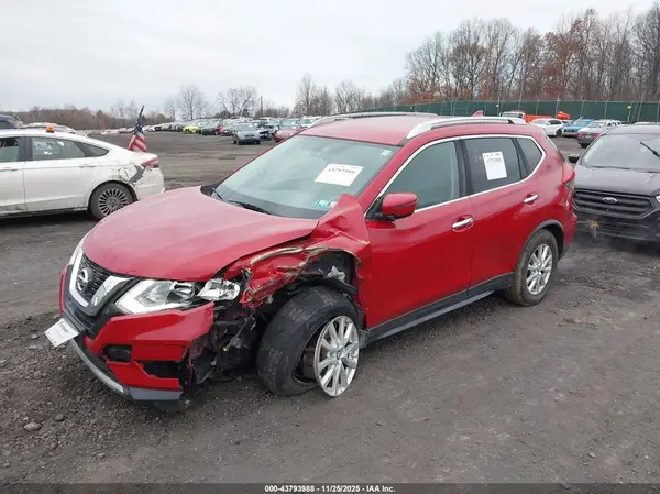 JN8AT2MV6HW268061 2017 NISSAN ROGUE - Image 2