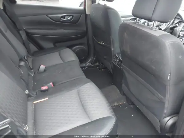 JN8AT2MV6HW268061 2017 NISSAN ROGUE - Image 8