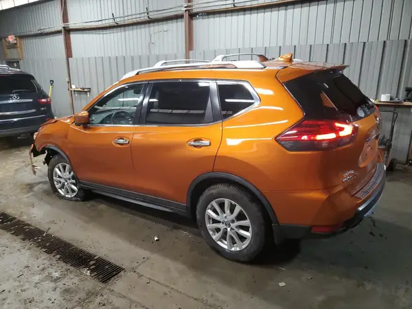 JN8AT2MV6HW269114 2017 NISSAN ROGUE - Image 2
