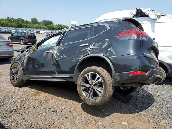 JN8AT2MV6HW270554 2017 NISSAN ROGUE - Image 2