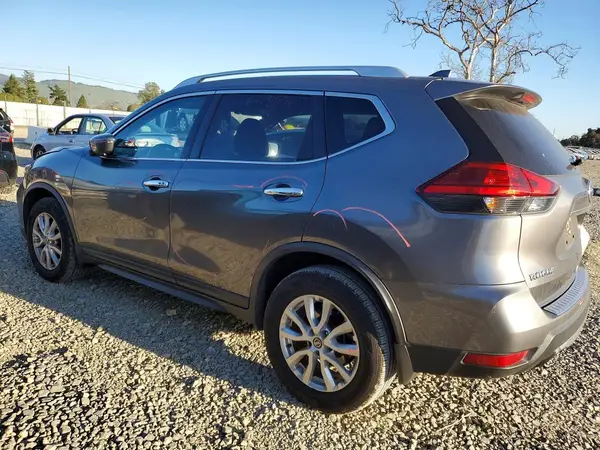 JN8AT2MV6HW273275 2017 NISSAN ROGUE - Image 2