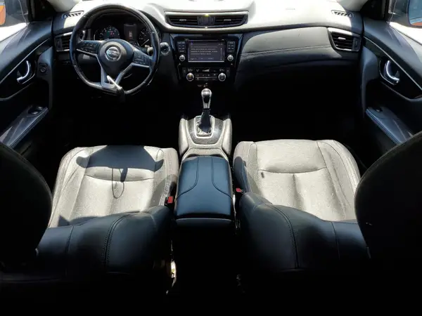 JN8AT2MV6HW273552 2017 NISSAN ROGUE - Image 8