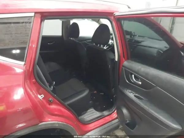 JN8AT2MV6HW273633 2017 NISSAN ROGUE - Image 8