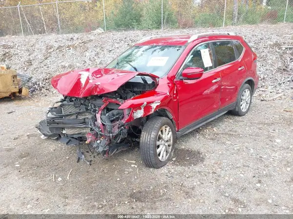 JN8AT2MV6HW274071 2017 NISSAN ROGUE - Image 2