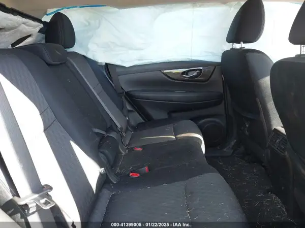 JN8AT2MV6HW274779 2017 NISSAN ROGUE - Image 8