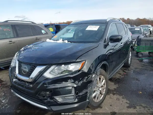 JN8AT2MV6HW280789 2017 NISSAN ROGUE - Image 2