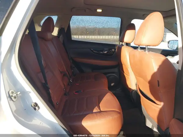 JN8AT2MV6HW281294 2017 NISSAN ROGUE - Image 8