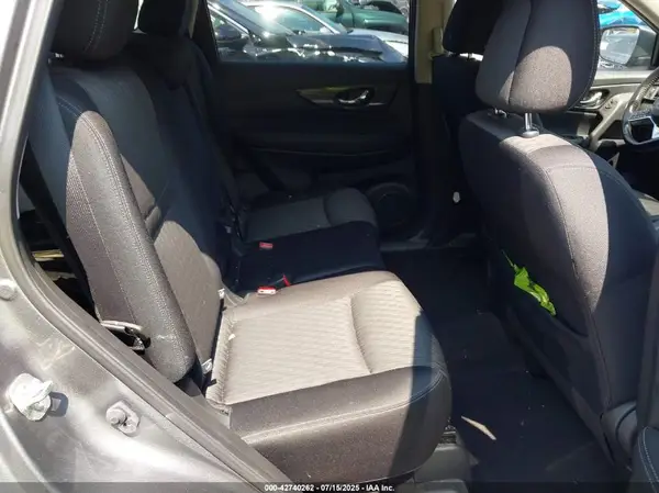 JN8AT2MV6HW281733 2017 NISSAN ROGUE - Image 8