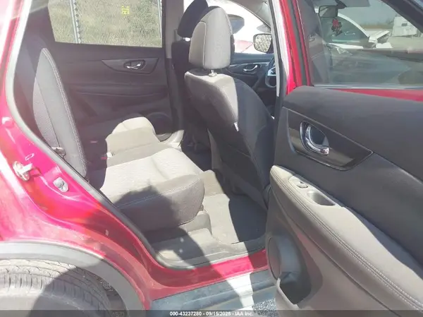 JN8AT2MV6HW281800 2017 NISSAN ROGUE - Image 8
