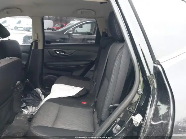 JN8AT2MV6HW283434 2017 NISSAN ROGUE - Image 8