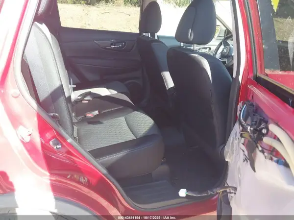 JN8AT2MV6HW283935 2017 NISSAN ROGUE - Image 8