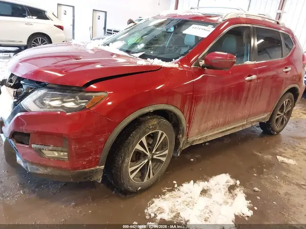JN8AT2MV6HW285474 2017 NISSAN ROGUE - Image 2