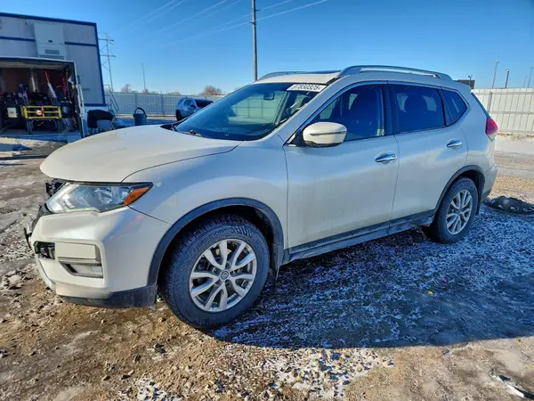 JN8AT2MV6HW285586 2017 NISSAN ROGUE - Image 1