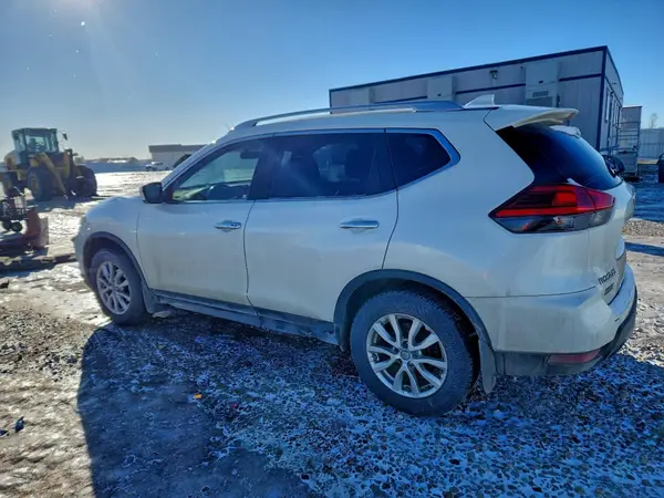 JN8AT2MV6HW285586 2017 NISSAN ROGUE - Image 2