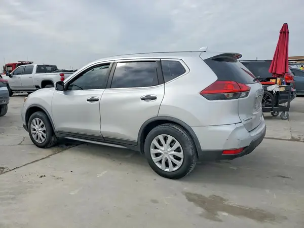 JN8AT2MV6JW300125 2018 NISSAN ROGUE - Image 2