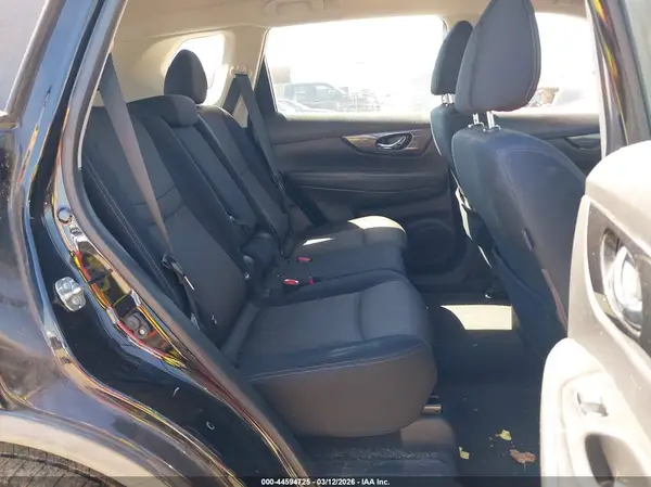 JN8AT2MV6JW301534 2018 NISSAN ROGUE - Image 8