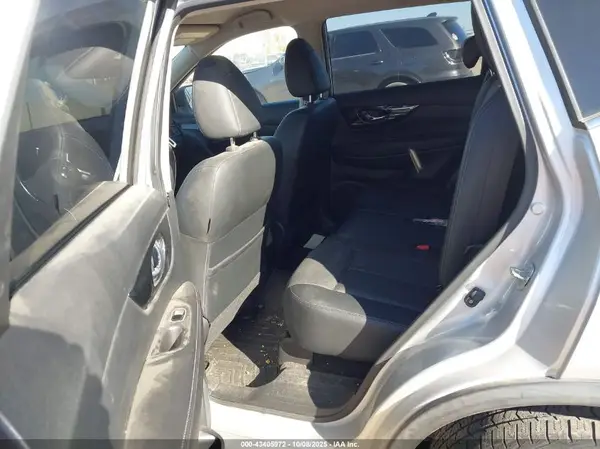 JN8AT2MV6JW302179 2018 NISSAN ROGUE - Image 8