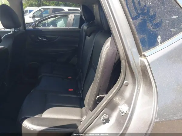 JN8AT2MV6JW303025 2018 NISSAN ROGUE - Image 8