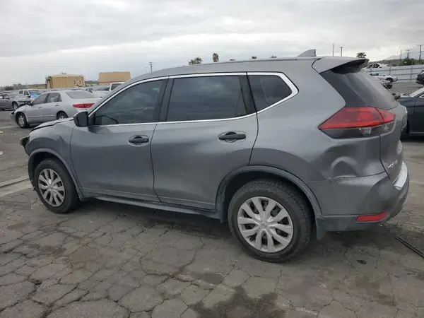 JN8AT2MV6JW303297 2018 NISSAN ROGUE - Image 2