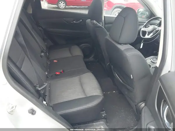 JN8AT2MV6JW303428 2018 NISSAN ROGUE - Image 8
