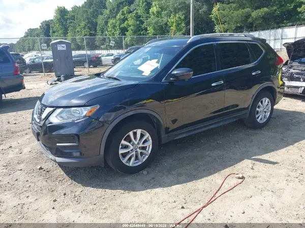 JN8AT2MV6JW305549 2018 NISSAN ROGUE - Image 2
