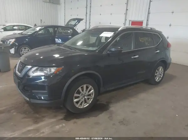 JN8AT2MV6JW306412 2018 NISSAN ROGUE - Image 2