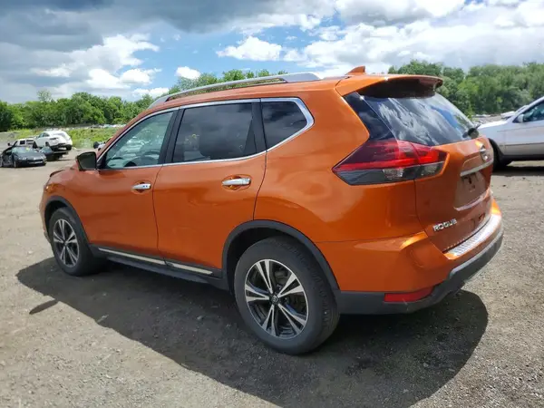 JN8AT2MV6JW306958 2018 NISSAN ROGUE - Image 2