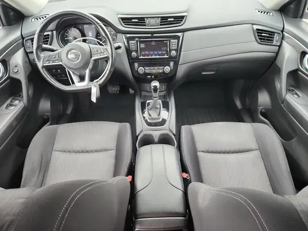 JN8AT2MV6JW307799 2018 NISSAN ROGUE - Image 8