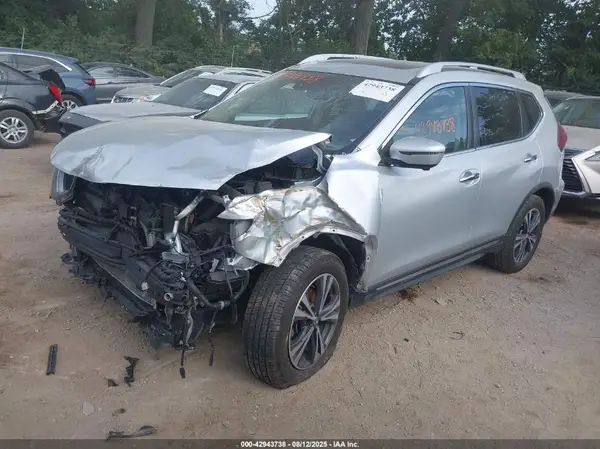 JN8AT2MV6JW310458 2018 NISSAN ROGUE - Image 2