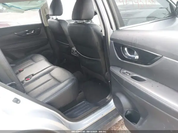 JN8AT2MV6JW310458 2018 NISSAN ROGUE - Image 8