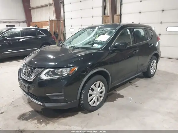 JN8AT2MV6JW314137 2018 NISSAN ROGUE - Image 2