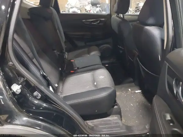 JN8AT2MV6JW314137 2018 NISSAN ROGUE - Image 8