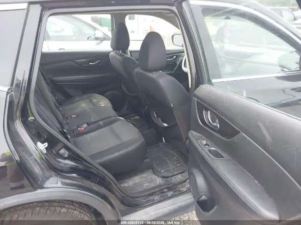 JN8AT2MV6JW315269 2018 NISSAN ROGUE - Image 8