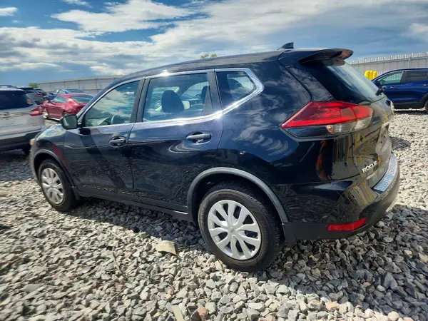 JN8AT2MV6JW315353 2018 NISSAN ROGUE - Image 2